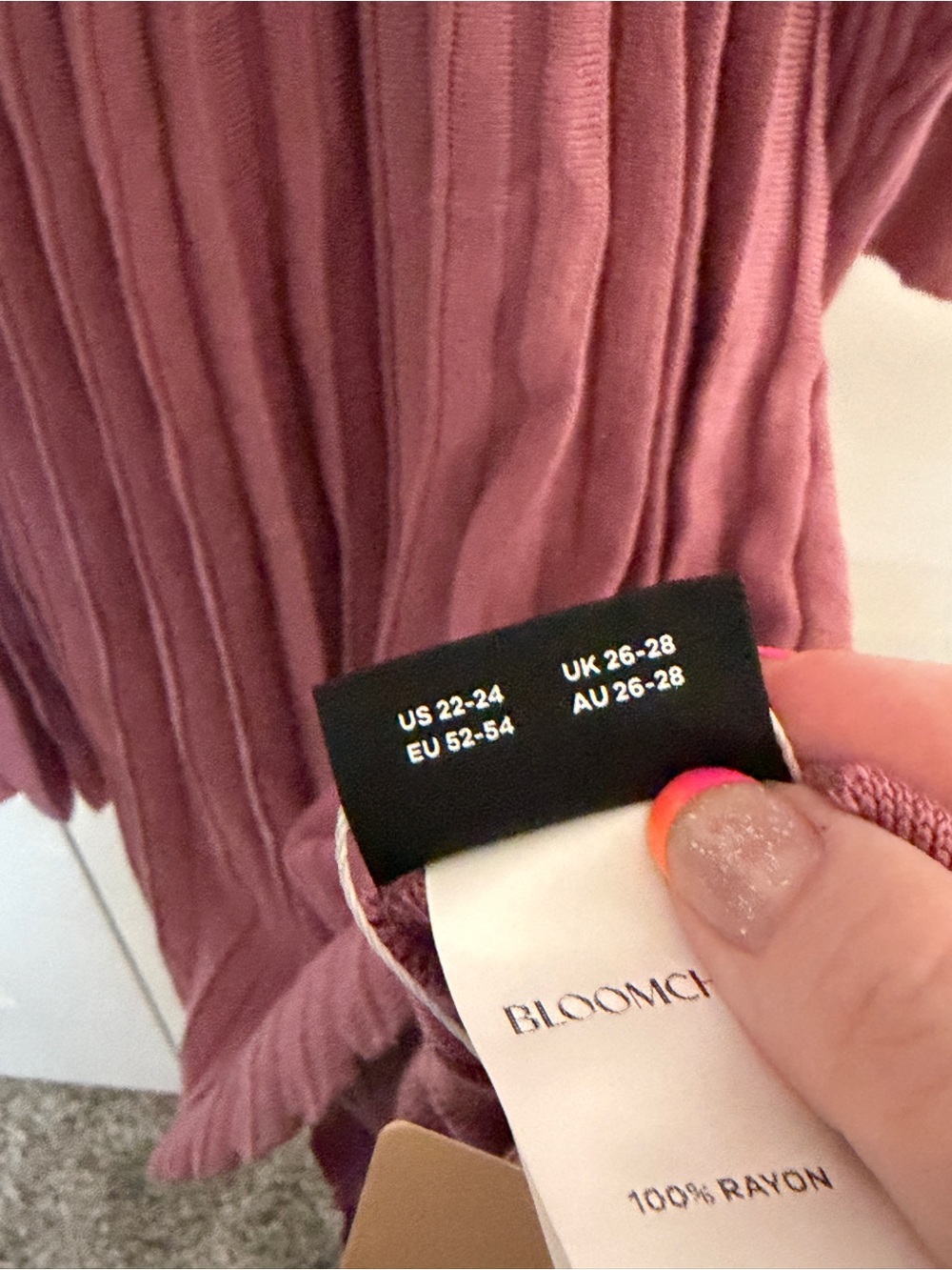 NWT Bloomchic Pink Bow-Back Sweater Dress - Picture 4 of 4